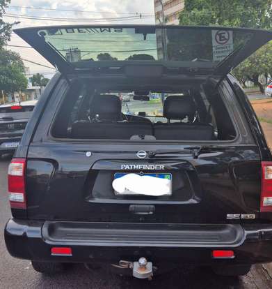 NISSAN-PATHFINDER-2001