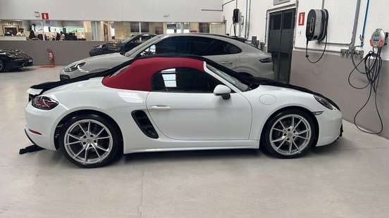 PORSCHE-718-2023