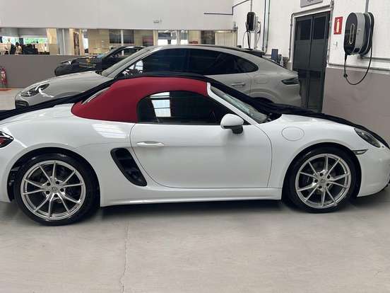 PORSCHE-718-2.0 16V H4 GASOLINA BOXSTER PDK PORSCHE-718-2023