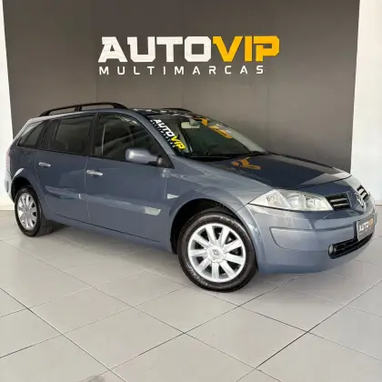RENAULT MEGANE 1.6 DYNAMIQUE GRAND TOUR 16V FLEX 4P MANUAL RENAULT MEGANE 1.6 DYNAMIQUE GRAND TOUR 16V FLEX 4P MANUAL
