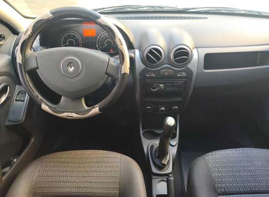 RENAULT-SANDERO-1.0 EXPRESSION 16V FLEX 4P MANUAL RENAULT-SANDERO-2011