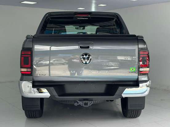 VOLKSWAGEN-AMAROK-2025