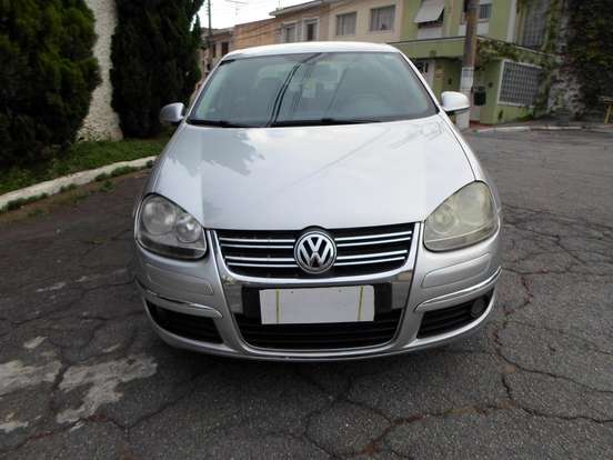VOLKSWAGEN-JETTA-2.5 I 20V 170CV GASOLINA 4P TIPTRONIC VOLKSWAGEN-JETTA-2008