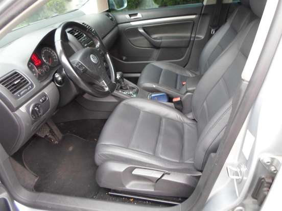 VOLKSWAGEN-JETTA-2.5 I 20V 170CV GASOLINA 4P TIPTRONIC VOLKSWAGEN-JETTA-2008