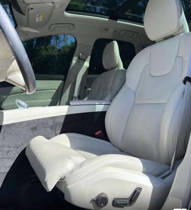 VOLVO-XC60-2024