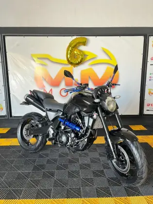 YAMAHA MT-03 