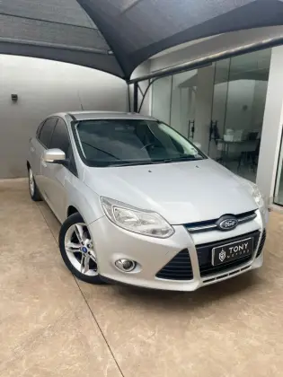 FORD FOCUS 2.0 SE 16V FLEX 4P POWERSHIFT FORD FOCUS 2.0 SE 16V FLEX 4P POWERSHIFT