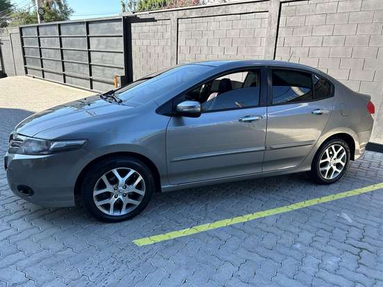 HONDA-CITY-2010