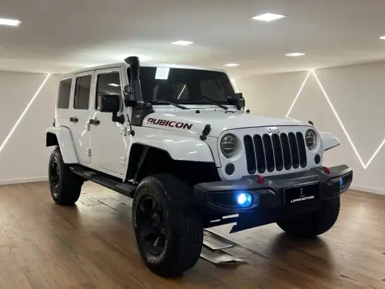 JEEP-WRANGLER-3.6 UNLIMITED SPORT 4X4 V6 GASOLINA 4P AUTOMÁTICO JEEP-WRANGLER-2011