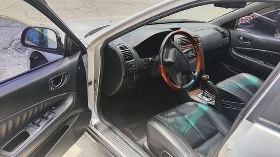 MITSUBISHI-GALANT-2001