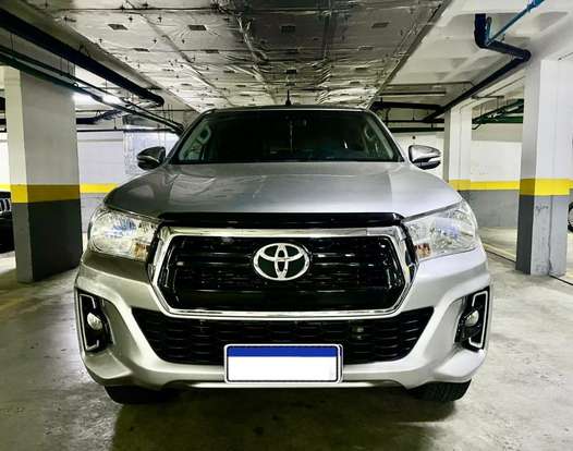 TOYOTA-HILUX-2020