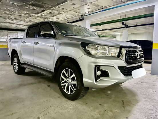TOYOTA-HILUX-2.8 SR 4X4 CD 16V DIESEL 4P AUTOMÁTICO TOYOTA-HILUX-2020