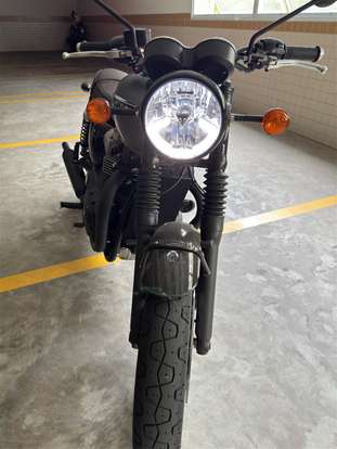 TRIUMPH-BONNEVILLE T120 BLACK 1200 TRIUMPH-BONNEVILLE T120 BLACK 1200-2025