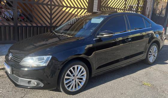 VOLKSWAGEN JETTA 2.0 TSI HIGHLINE 211CV GASOLINA 4P TIPTRONIC