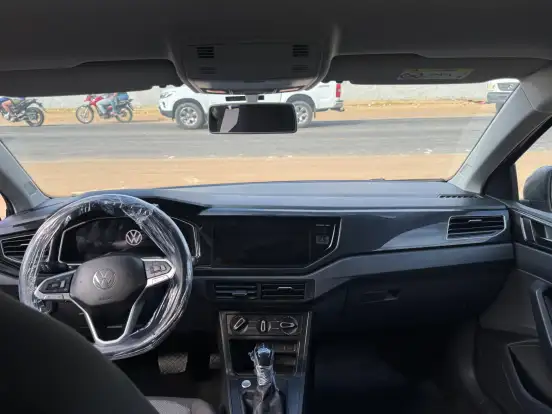 VOLKSWAGEN-POLO-2024