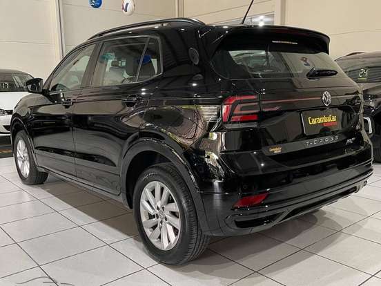 VOLKSWAGEN-T-CROSS-2019