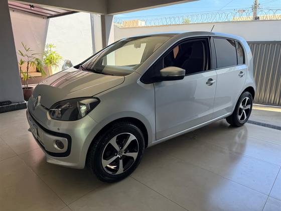 VOLKSWAGEN UP 2017 1.0 MPI MOVE UP 12V FLEX 4P AUTOMATIZADO