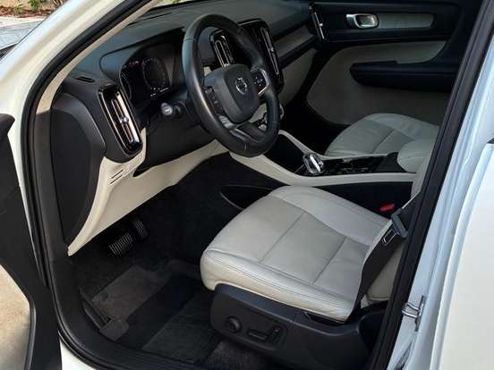 VOLVO-XC40-2.0 T4 GASOLINA INSCRIPTION GEARTRONIC VOLVO-XC40-2020