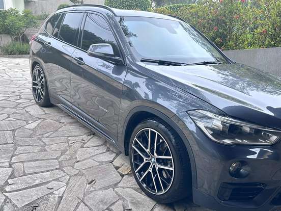 BMW-X1-2.0 16V TURBO GASOLINA XDRIVE25I SPORT 4P AUTOMÁTICO BMW-X1-2017