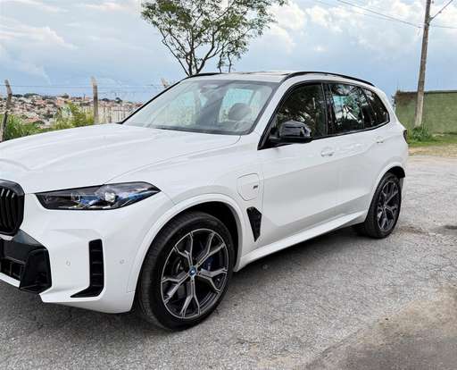 BMW-X5-2023