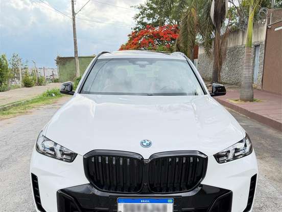 BMW-X5-3.0 I6 TURBO HÍBRIDO XDRIVE50E M SPORT AUTOMÁTICO BMW-X5-2023
