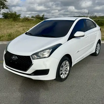 HYUNDAI HB20S 1.6 COMFORT PLUS 16V FLEX 4P AUTOMÁTICO
