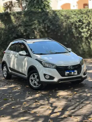 HYUNDAI HB20X 1.6 16V PREMIUM FLEX 4P AUTOMÁTICO