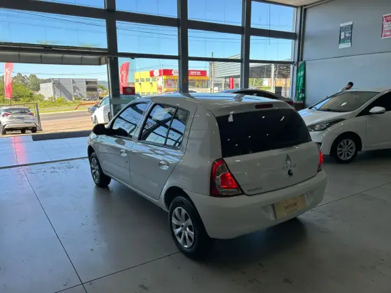 RENAULT CLIO 1.0 EXPRESSION 16V FLEX 4P MANUAL RENAULT CLIO 1.0 EXPRESSION 16V FLEX 4P MANUAL