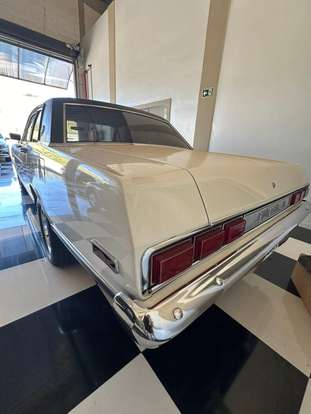 FORD-GALAXIE-1976