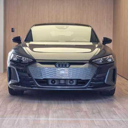 AUDI-E-TRON GT-2023