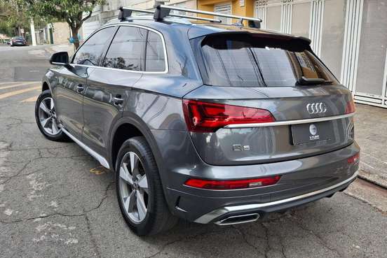 AUDI-Q5-2023
