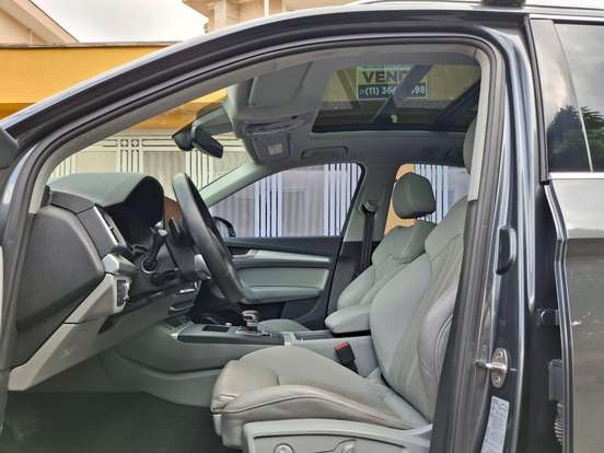 AUDI-Q5-2023