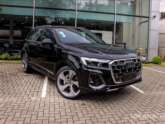 AUDI-Q7-2024