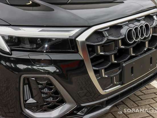 AUDI-Q7-2024