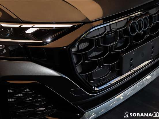 AUDI-Q8-2024
