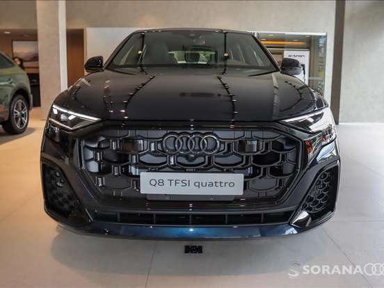 AUDI-Q8-2024
