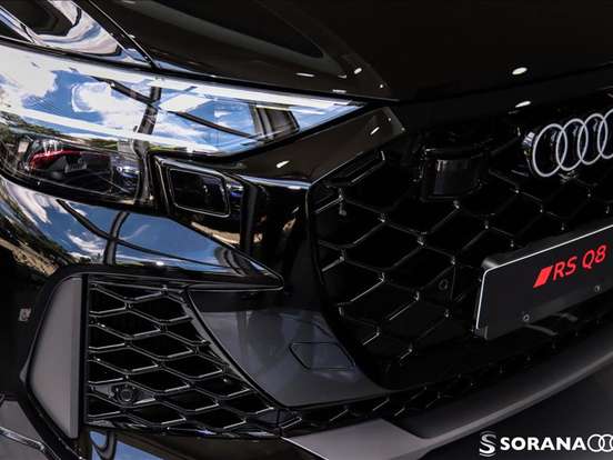 AUDI-RS Q8-2025
