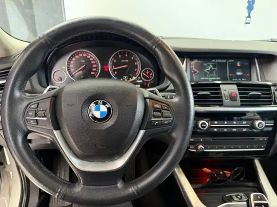 BMW-X4-2.0 28I X LINE 4X4 16V TURBO GASOLINA 4P AUTOMÁTICO BMW-X4-2016