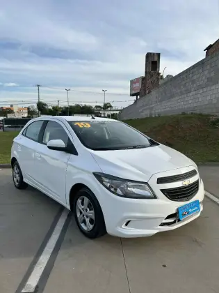 CHEVROLET ONIX 1.0 MPFI JOY 8V FLEX 4P MANUAL CHEVROLET ONIX 1.0 MPFI JOY 8V FLEX 4P MANUAL