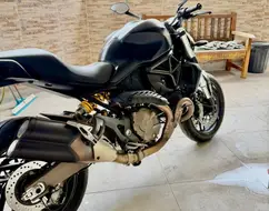DUCATI MONSTER 821 DARK DUCATI MONSTER 821 DARK