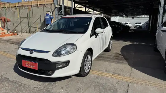 FIAT PUNTO 1.4 ATTRACTIVE 8V FLEX 4P MANUAL FIAT PUNTO 1.4 ATTRACTIVE 8V FLEX 4P MANUAL