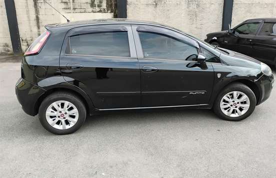 FIAT-PUNTO-2016