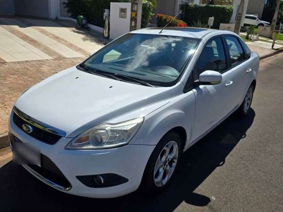 FORD-FOCUS-2.0 TITANIUM SEDAN 16V FLEX 4P AUTOMÁTICO FORD-FOCUS-2012