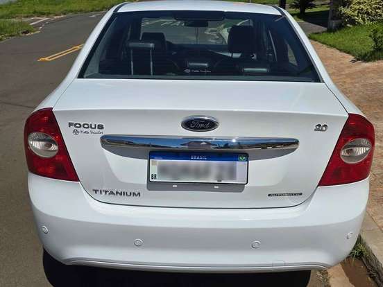 FORD-FOCUS-2.0 TITANIUM SEDAN 16V FLEX 4P AUTOMÁTICO FORD-FOCUS-2012