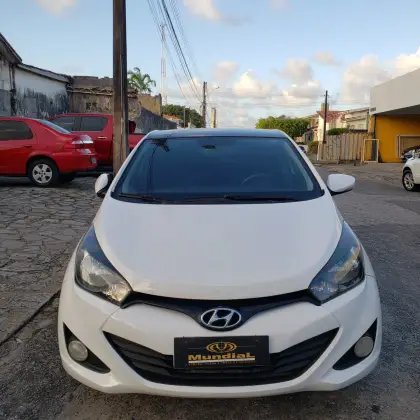 HYUNDAI HB20 1.6 COMFORT PLUS 16V FLEX 4P MANUAL HYUNDAI HB20 1.6 COMFORT PLUS 16V FLEX 4P MANUAL