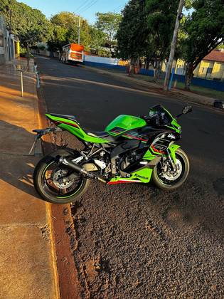 user_8bd3aa1aページ Kawasaki Ninja-zx-4r: Motos usadas, seminovas e novas