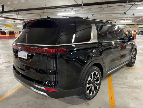 KIA-CARNIVAL-2021