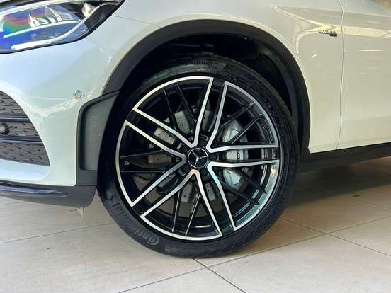 MERCEDES-BENZ-GLC 43 AMG-3.0 V6 GASOLINA COUPÉ 4MATIC 9G-TRONIC MERCEDES-BENZ-GLC 43 AMG-2022