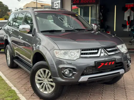 MITSUBISHI PAJERO 3.2 HPE S 4X4 7 LUGARES 16V TURBO INTERCOOLER DIESEL 4P AUTOMÁTICO