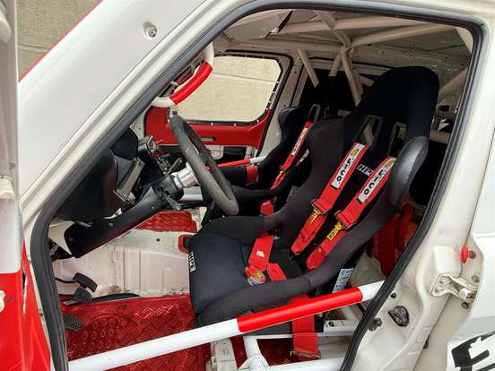 MITSUBISHI-PAJERO TR4-2004